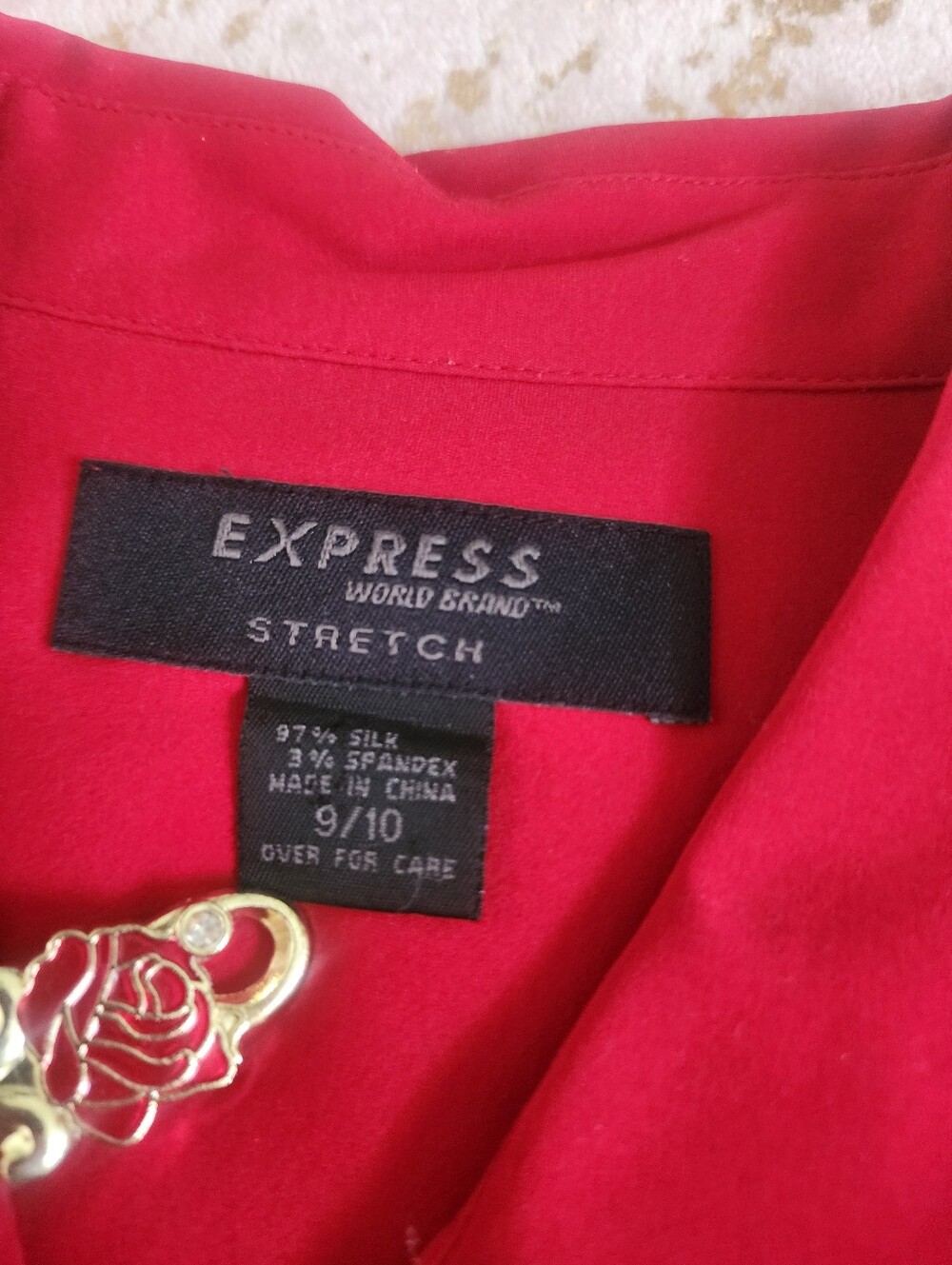 EXPRESS | Red Top - Picture 12 of 15